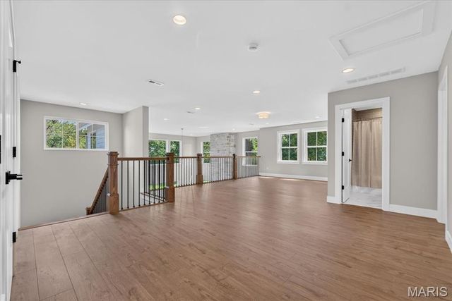 12 Beacon Hill Lane, Creve Coeur, MO 63141