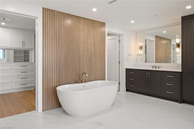 13935 Old Coast RD # 2206, Naples, FL 34110