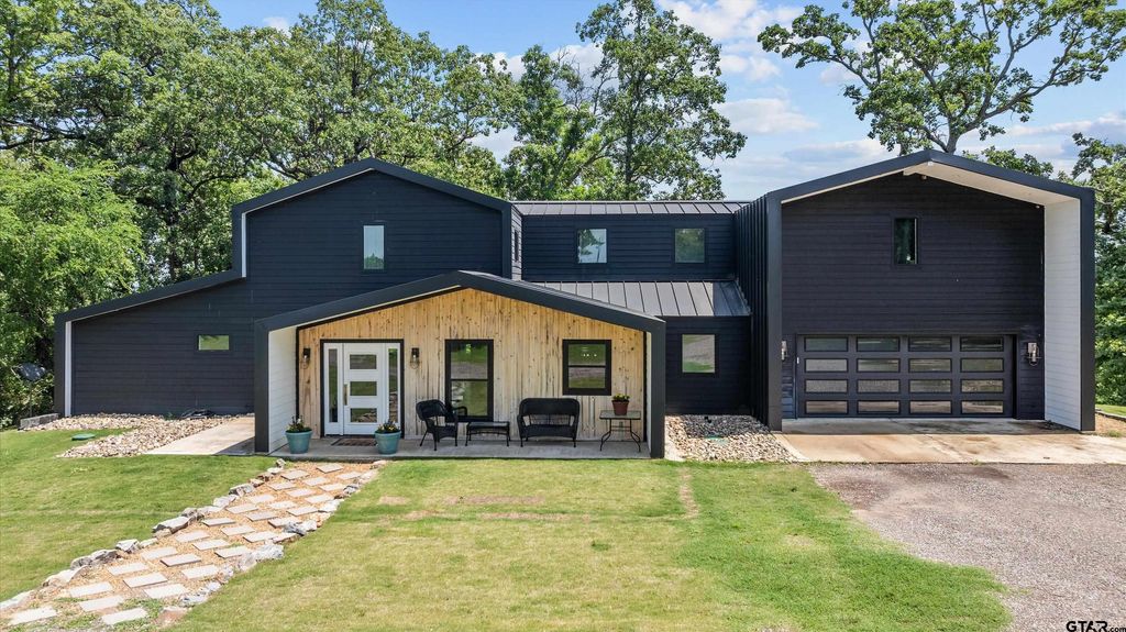 17828 CR 4104, Lindale, TX 75771