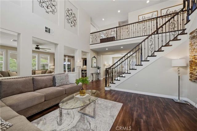 17688 Wren Drive, Canyon Country, CA 91387