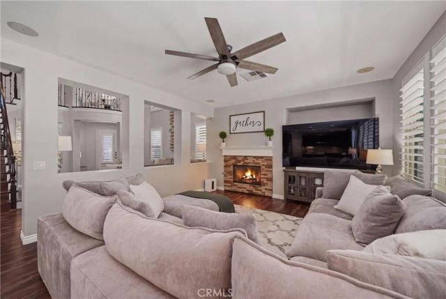 17688 Wren Drive, Canyon Country, CA 91387