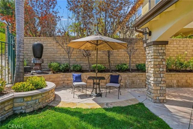 17688 Wren Drive, Canyon Country, CA 91387
