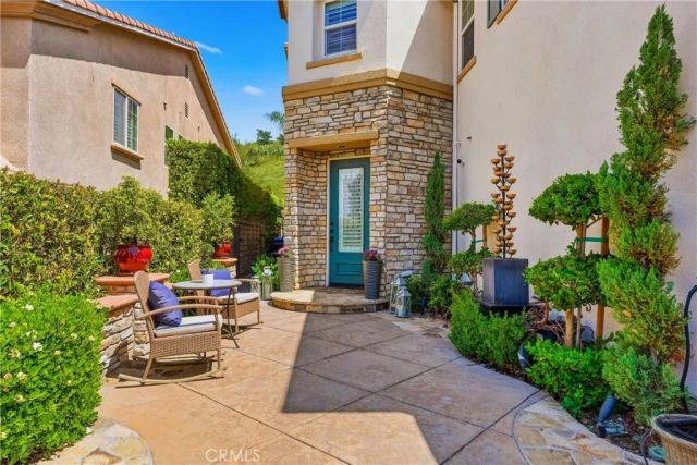 17688 Wren Drive, Canyon Country, CA 91387
