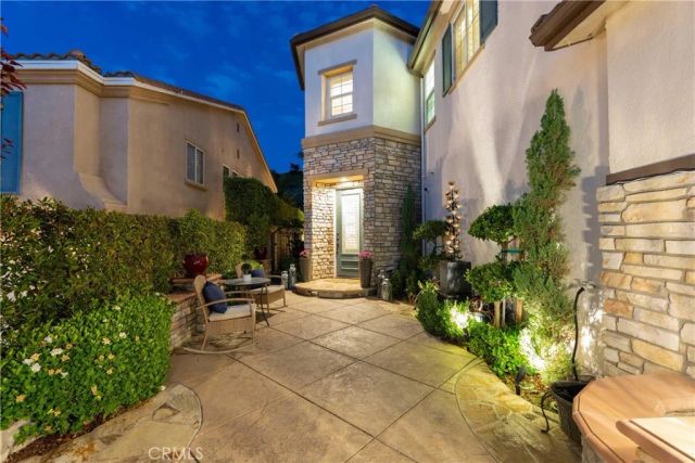 17688 Wren Drive, Canyon Country, CA 91387