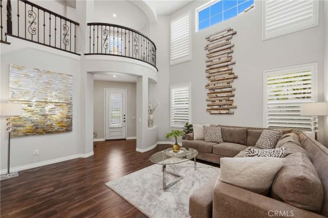 17688 Wren Drive, Canyon Country, CA 91387
