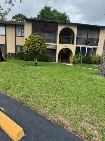 409 Pine Glen Lane A-1, Greenacres, FL 33463