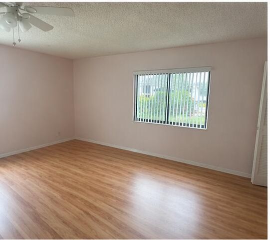 409 Pine Glen Lane A-1, Greenacres, FL 33463