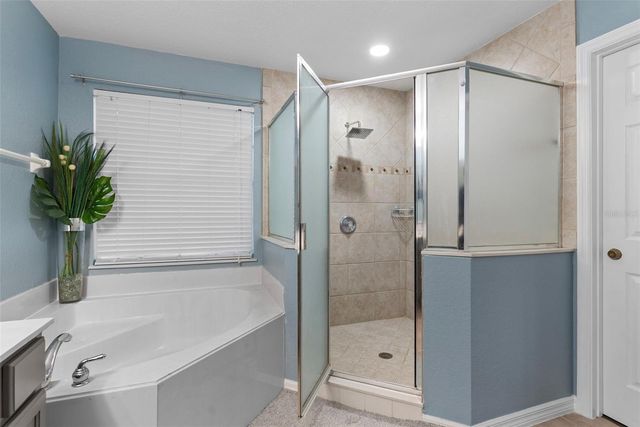 215 GLENEAGLES DRIVE, Davenport, FL 33897