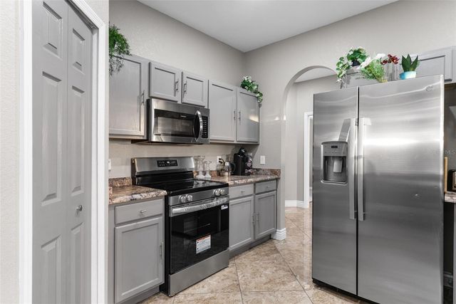 215 GLENEAGLES DRIVE, Davenport, FL 33897