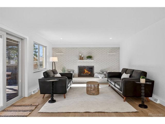 6696 W Rowland Ave, Littleton, CO 80128