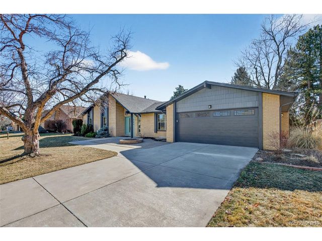 6696 W Rowland Ave, Littleton, CO 80128