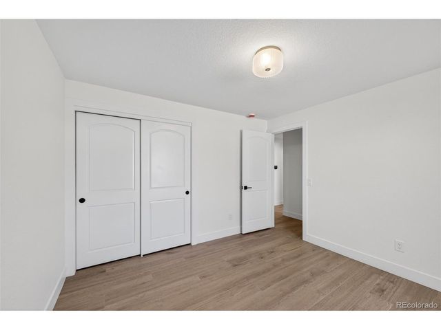 6696 W Rowland Ave, Littleton, CO 80128