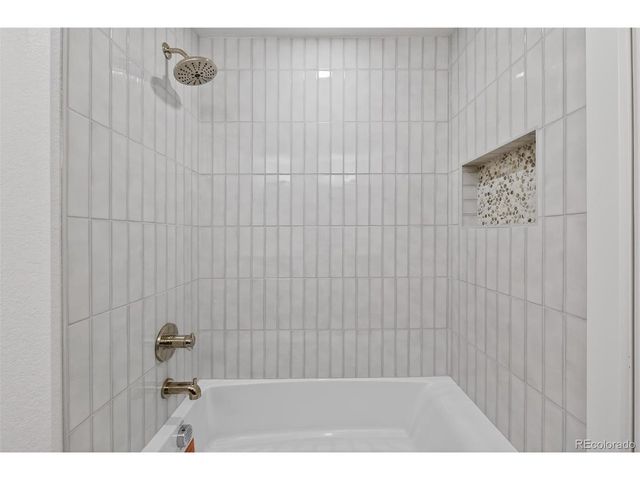 6696 W Rowland Ave, Littleton, CO 80128