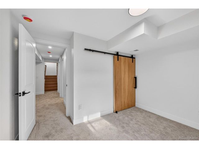 6696 W Rowland Ave, Littleton, CO 80128