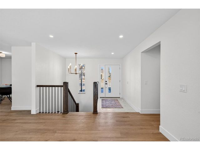 6696 W Rowland Ave, Littleton, CO 80128