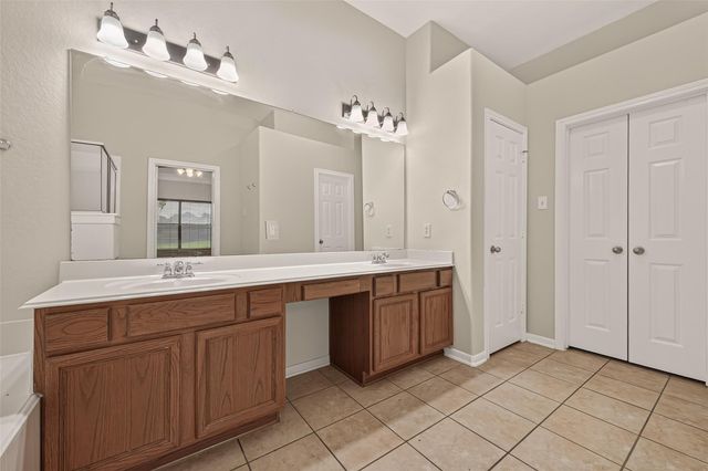 9607 Pine Bank Court, Houston, TX 77095