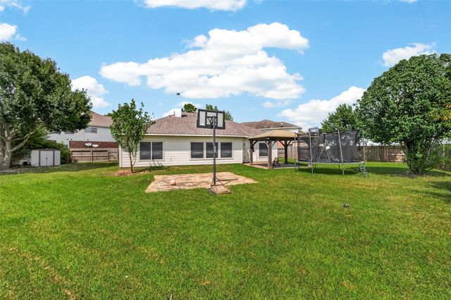9607 Pine Bank Court, Houston, TX 77095