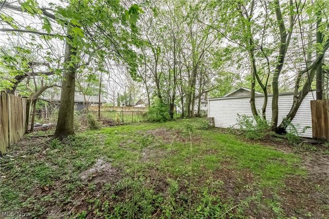 1714 Hillview Road, Cleveland, OH 44112