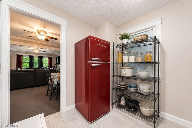 1714 Hillview Road, Cleveland, OH 44112