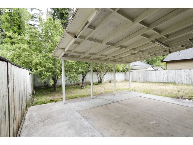 15817 Ne EVERETT Ct, Portland, OR 97230