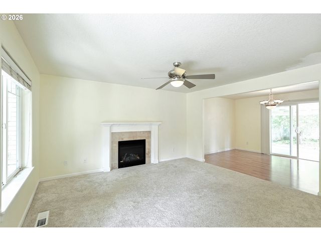 15817 Ne EVERETT Ct, Portland, OR 97230