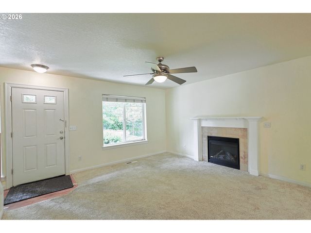 15817 Ne EVERETT Ct, Portland, OR 97230