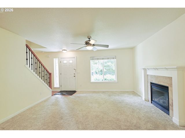 15817 Ne EVERETT Ct, Portland, OR 97230
