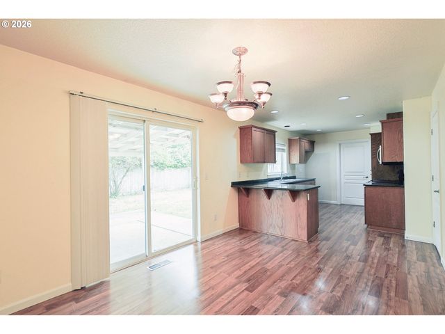 15817 Ne EVERETT Ct, Portland, OR 97230