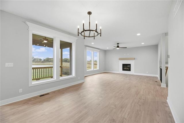 18725 W 193rd Street, Spring Hill, KS 66083