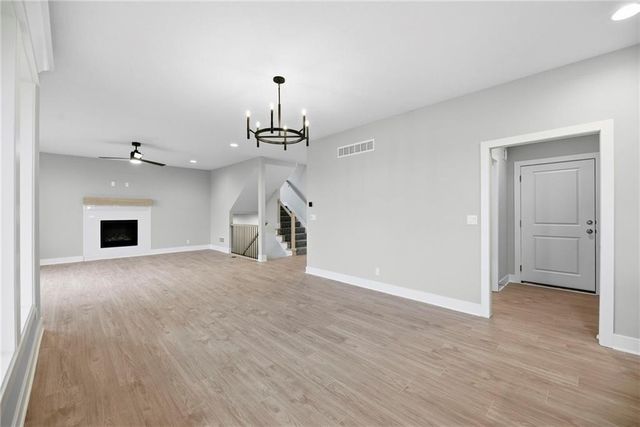 18725 W 193rd Street, Spring Hill, KS 66083