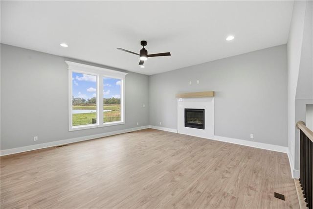 18725 W 193rd Street, Spring Hill, KS 66083