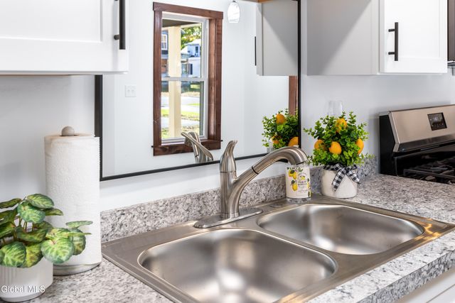 7 Willow Street, Hudson Falls, NY 12839