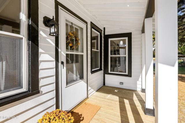 7 Willow Street, Hudson Falls, NY 12839