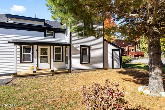 7 Willow Street, Hudson Falls, NY 12839