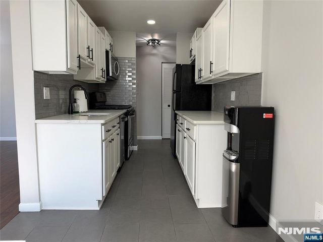 13 River F, Nutley, NJ 07110