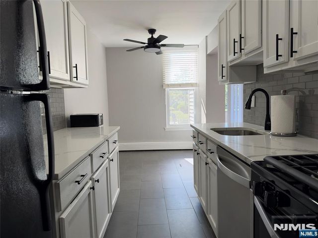 13 River F, Nutley, NJ 07110