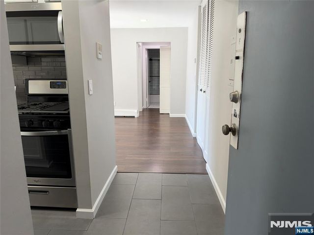 13 River F, Nutley, NJ 07110