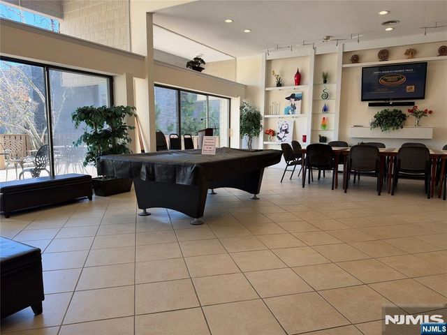 13 River F, Nutley, NJ 07110