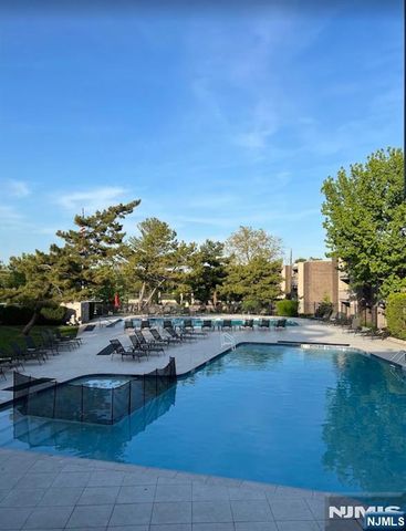 13 River F, Nutley, NJ 07110