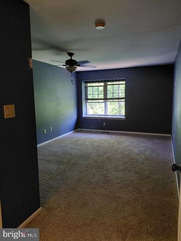 402 MASTERS DR, Blackwood, NJ 08012