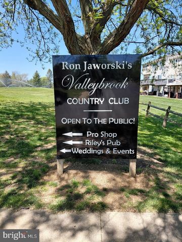 402 MASTERS DR, Blackwood, NJ 08012