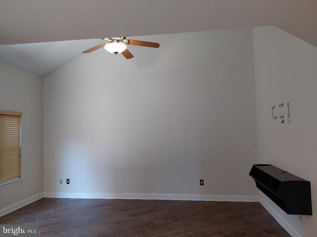402 MASTERS DR, Blackwood, NJ 08012