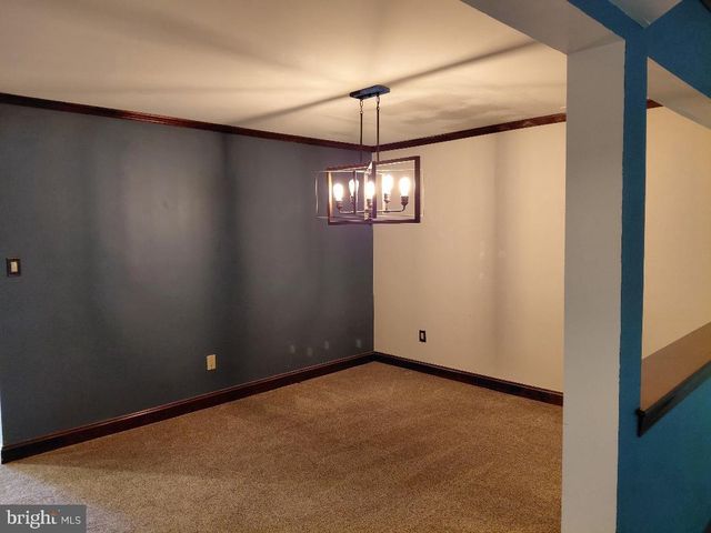 402 MASTERS DR, Blackwood, NJ 08012