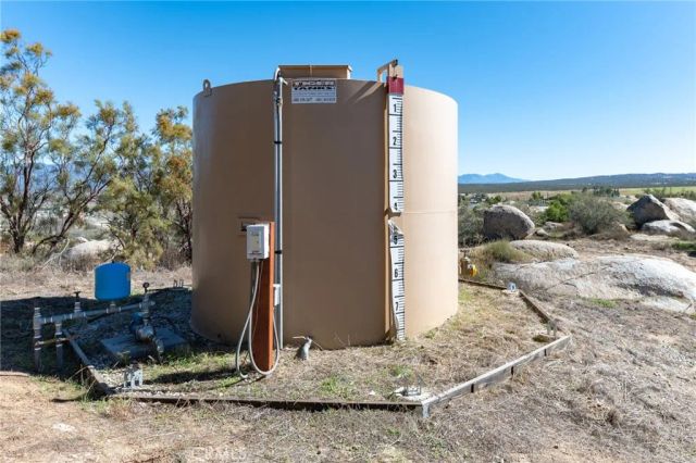 41610 LAKESHORE BLVD, Aguanga, CA 92536