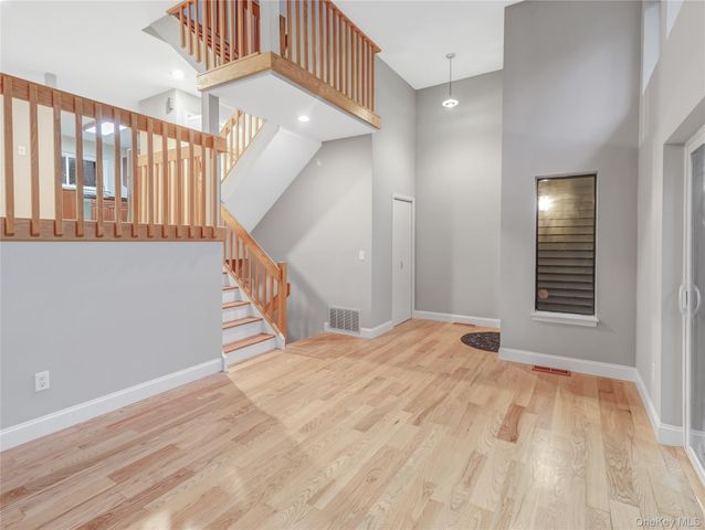 17 Timberline Drive, Nanuet, NY 10954