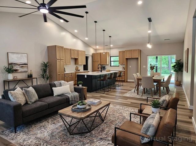 14063 N LINK Lane, Mt Vernon, IL 62864