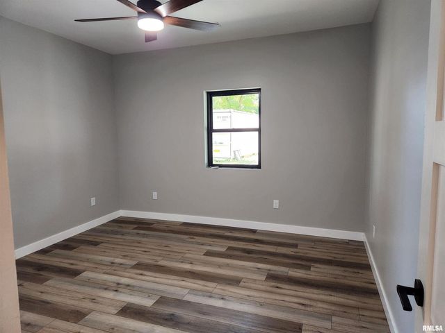 14063 N LINK Lane, Mt Vernon, IL 62864