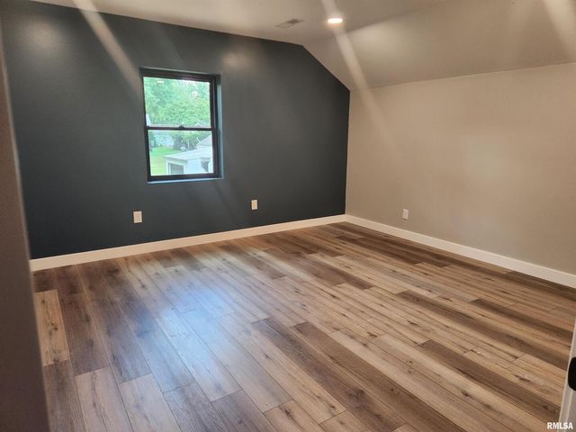 14063 N LINK Lane, Mt Vernon, IL 62864