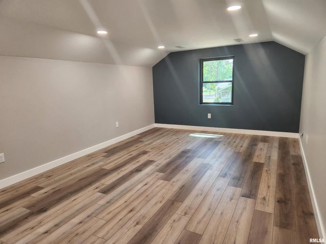 14063 N LINK Lane, Mt Vernon, IL 62864