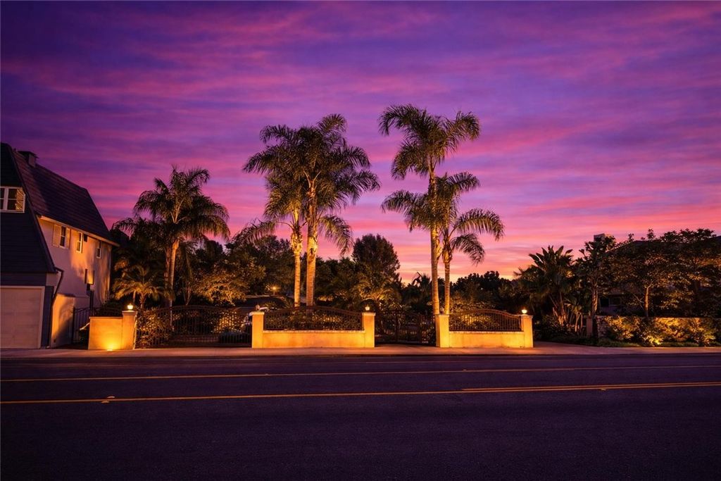 12312 Newport Avenue, Tustin, CA 92705